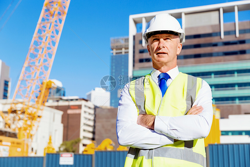 安全背心下的堅守 建筑工程師的施工日常